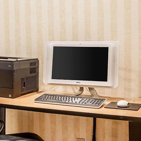 Comfort Inn Conference Center هيلسبورو، أوريغون المظهر الخارجي الصورة