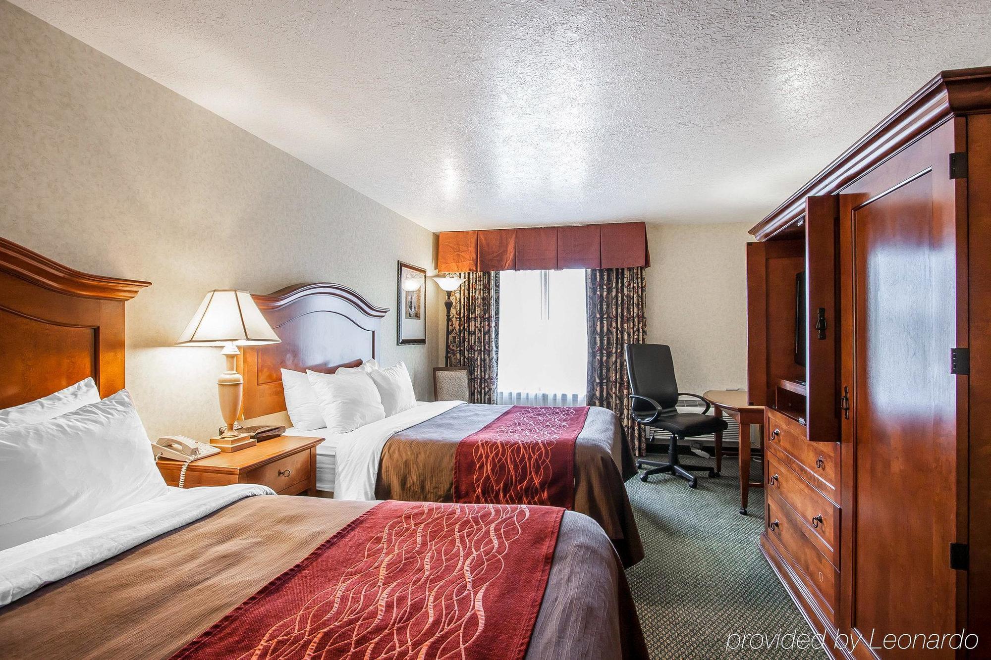Comfort Inn Conference Center هيلسبورو، أوريغون المظهر الخارجي الصورة