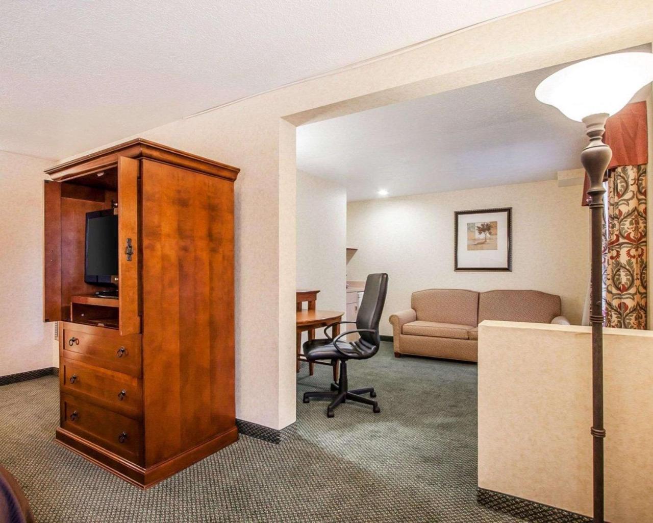 Comfort Inn Conference Center هيلسبورو، أوريغون المظهر الخارجي الصورة