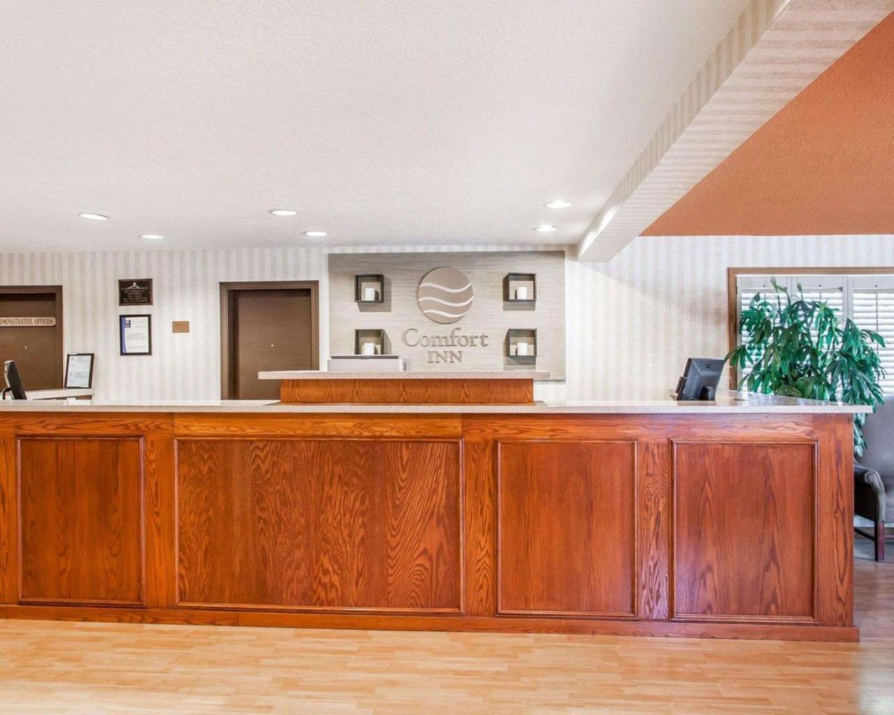 Comfort Inn Conference Center هيلسبورو، أوريغون المظهر الخارجي الصورة